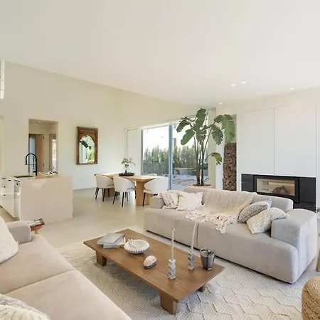 Vila Modern Mediterranean Heated Pool Rooftop Jacuzzi Outdoor Kitchen Near Faro Arkeo Premium Almancil