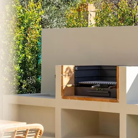 וילה Modern Mediterranean Heated Pool Rooftop Jacuzzi Outdoor Kitchen Near Faro Arkeo Premium אלמנסיל